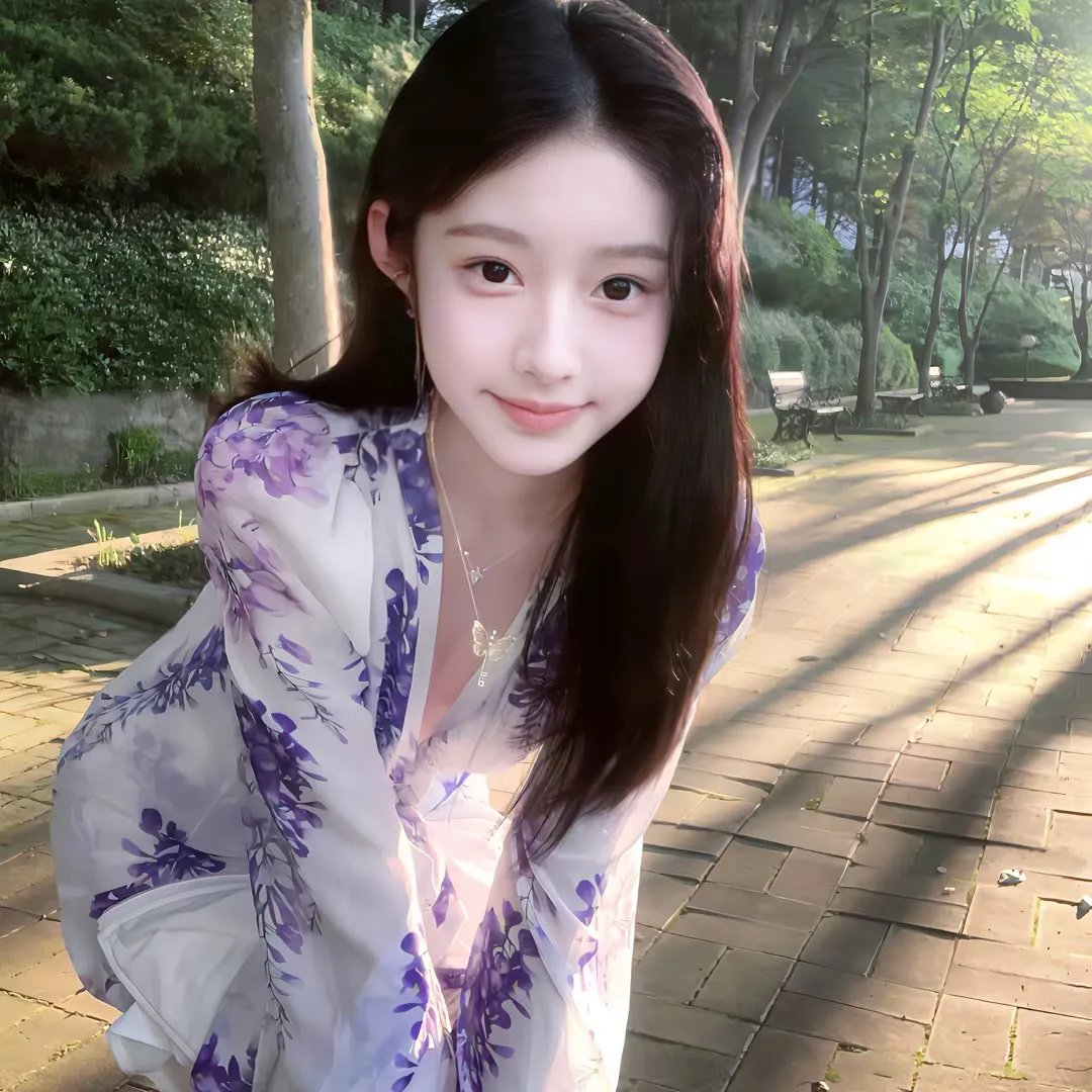 公寓里的两个女人