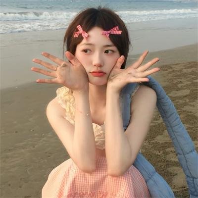 背鸭子的男孩